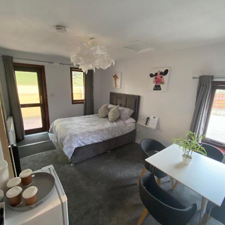 Shalimar Annex Hotell Alness Exteriör bild